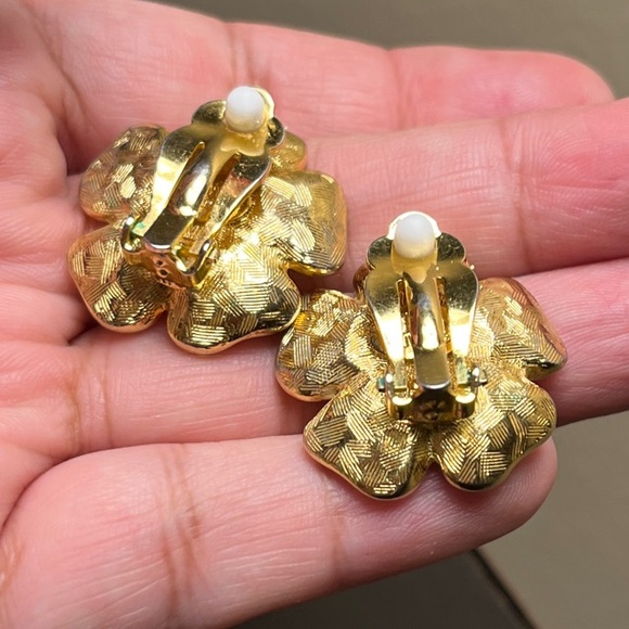 JOAN RIVERS OPEN WORKS FLOWER CLIP EARRINGS Vintage - Picture 6 of 8